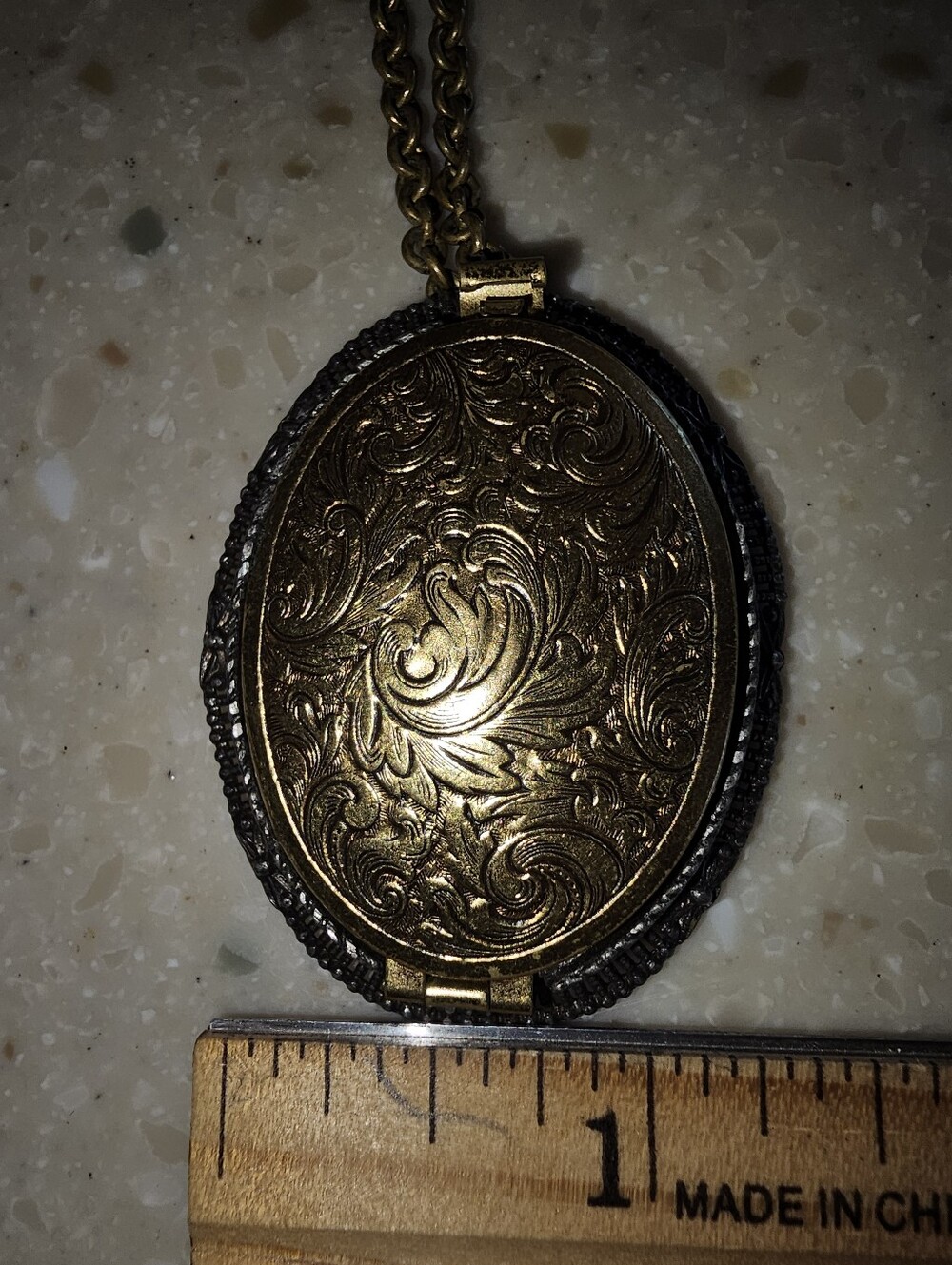 Vintage 4-Panel Folding Photo Locket Necklace Ornate Gold Floral Filigree